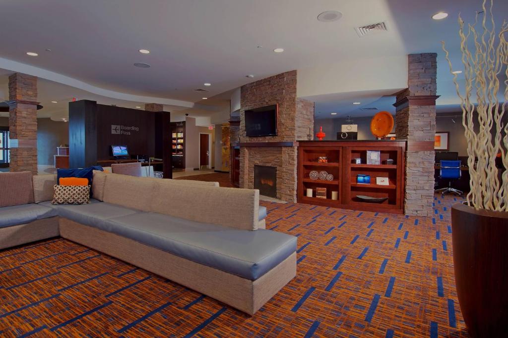 Courtyard by Marriott Madison West / Middleton (Middleton)