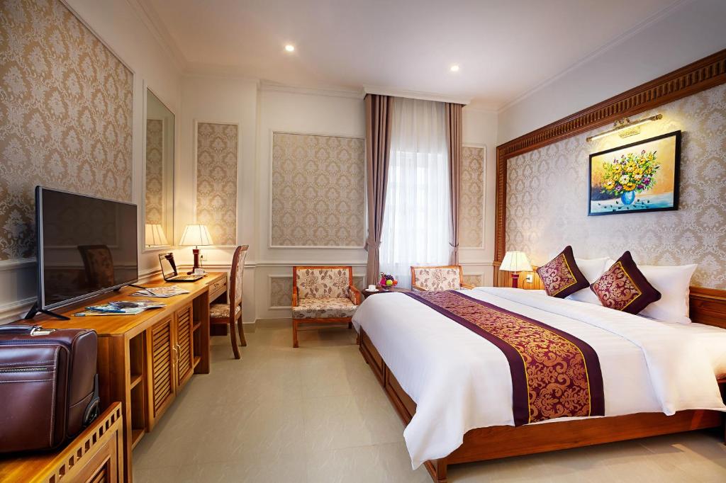 Riverside Hotel Quang Binh
