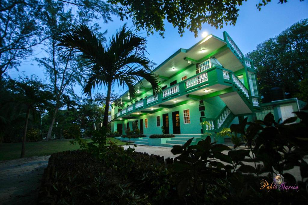 Belize Budget Suites