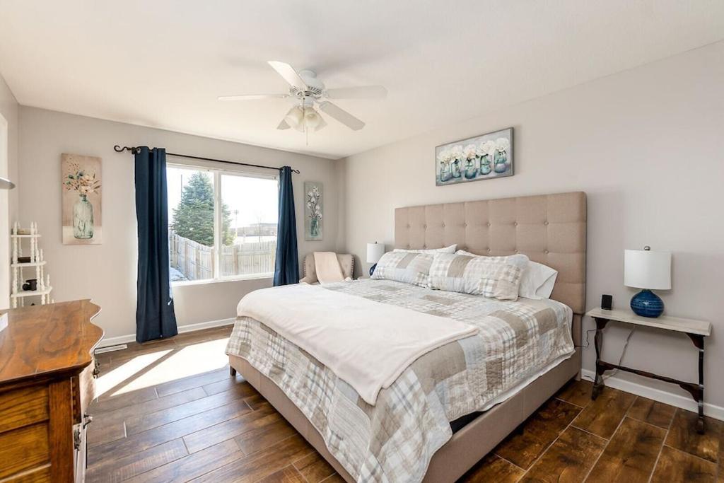 Spacious suburban ranch (West Des Moines)