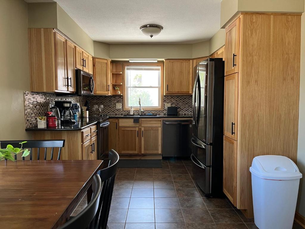 Spacious 4 bedroom home pet friendly (Ankeny)