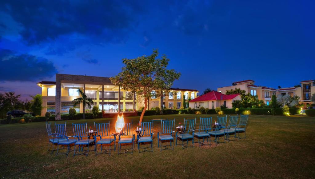 Spree Jungle Vilas Resort
