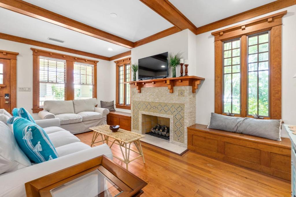 Flagler Cottage - 1 Block to Historic District