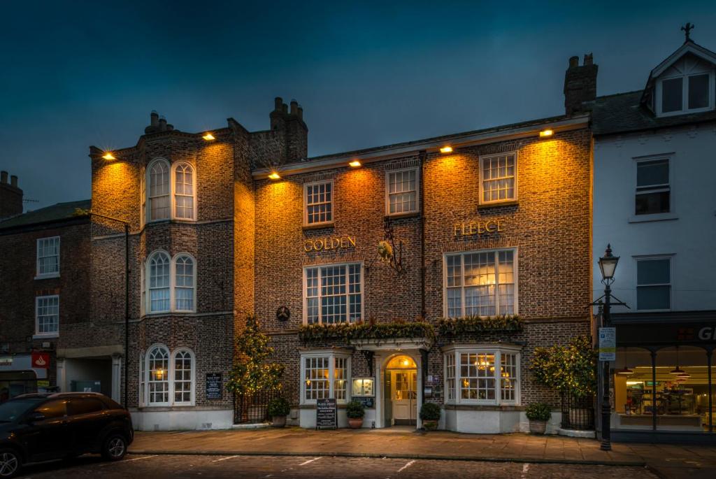 The Golden Fleece Hotel (Thirsk)