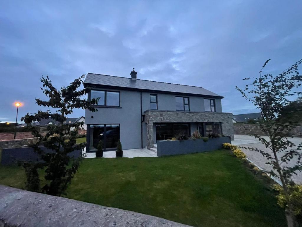 Exquisite Galway City Luxury home – Sleeps 10