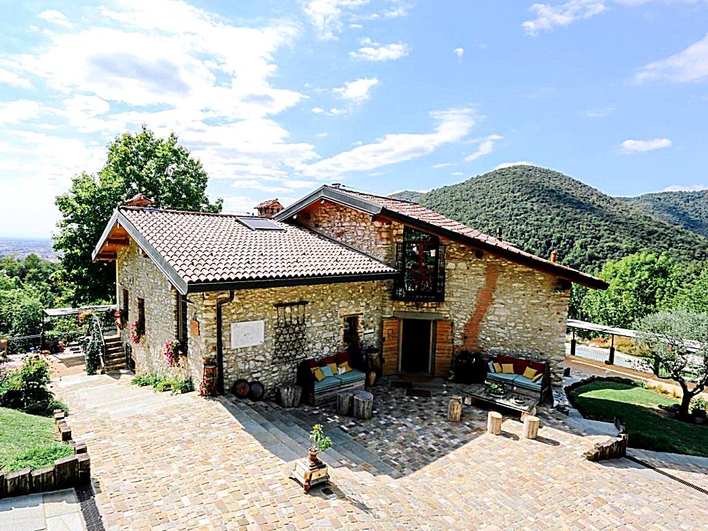 AGRITURISMO CA' FENILE (Alzano Lombardo) 