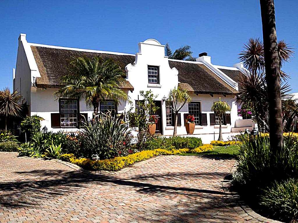 Cape Village Lodge