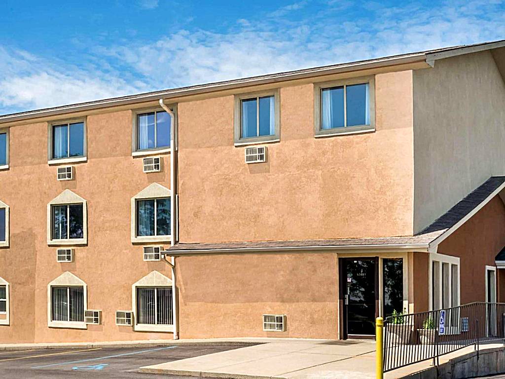 Super 8 by Wyndham Columbus (Columbus)