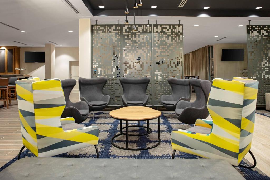 TownePlace Suites by Marriott Orlando Airport